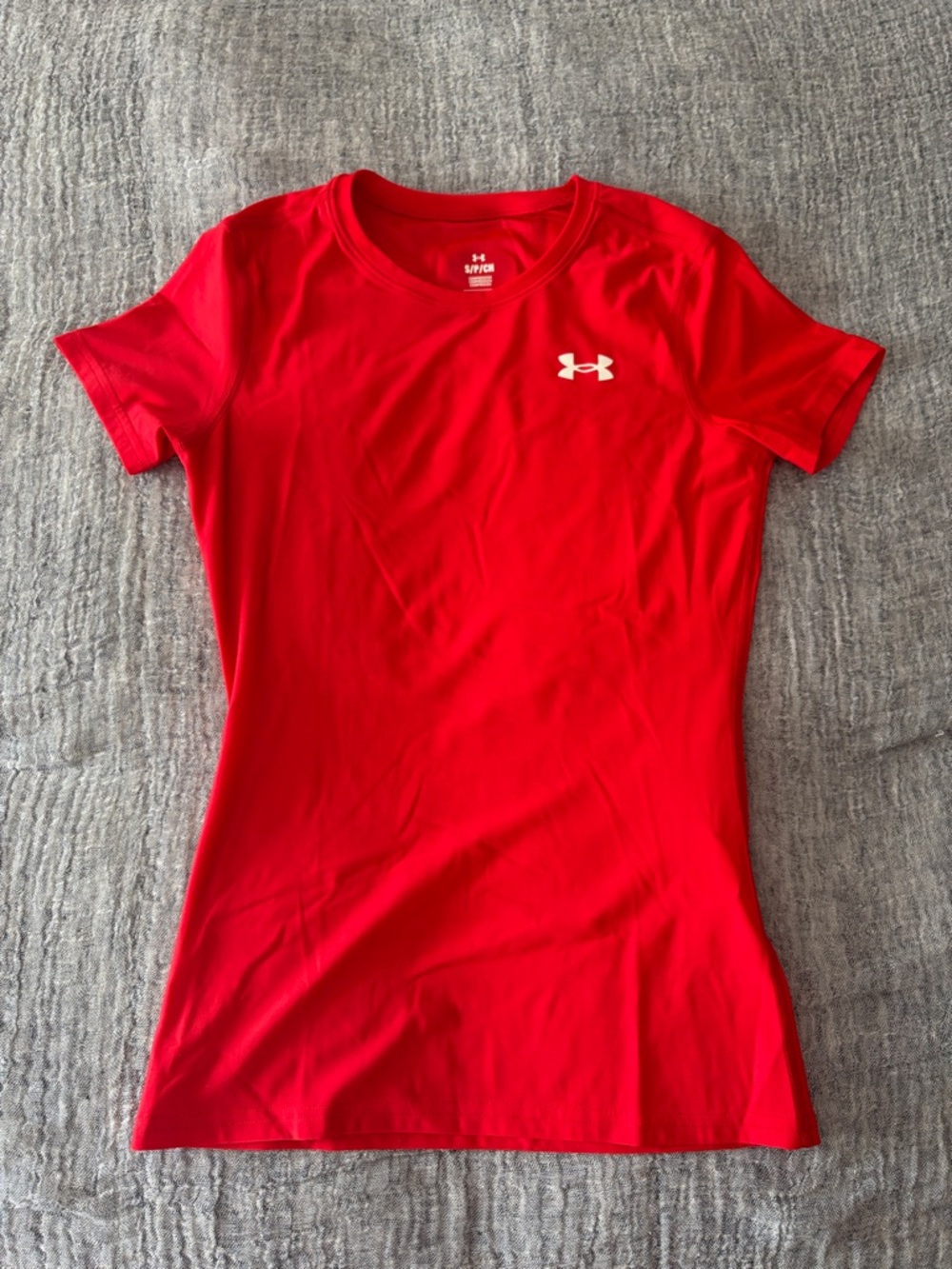 Under Armour Women's Red Short Sleeve Tee